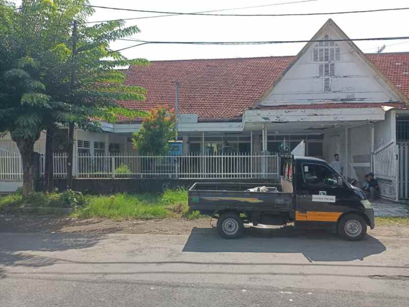 rumah usaha pusat kota jl wahidin