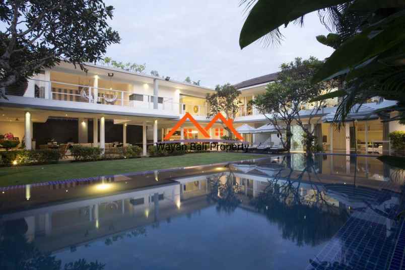 villa jalan bukit permai