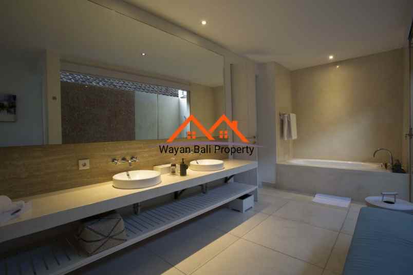 villa jalan bukit permai