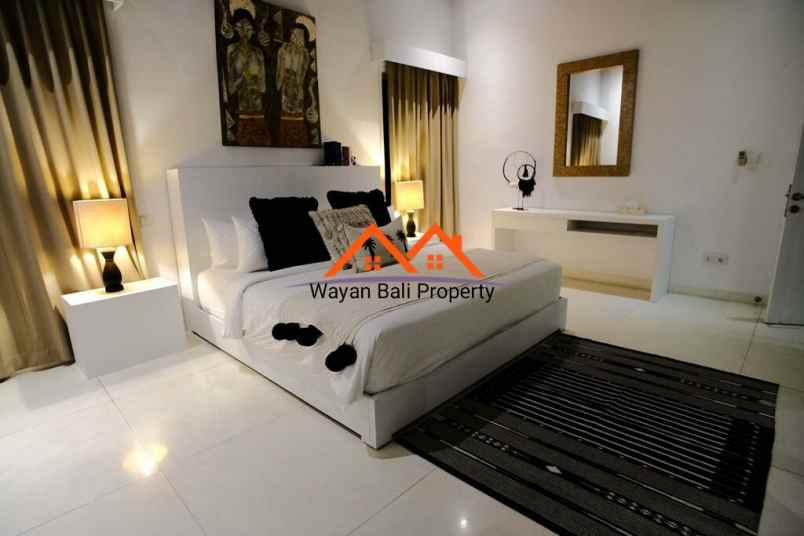 villa jalan bukit permai