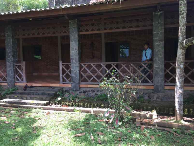 01 dijual villa cngik di panca wati ciawi bogor