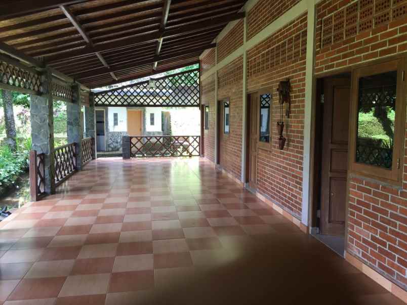 01 dijual villa cngik di panca wati ciawi bogor