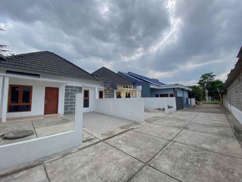 2 unit rumah siap huni di selomartani kalasan