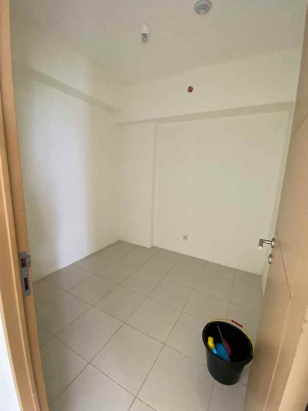 apartemen educity tower stanford hadap selatan