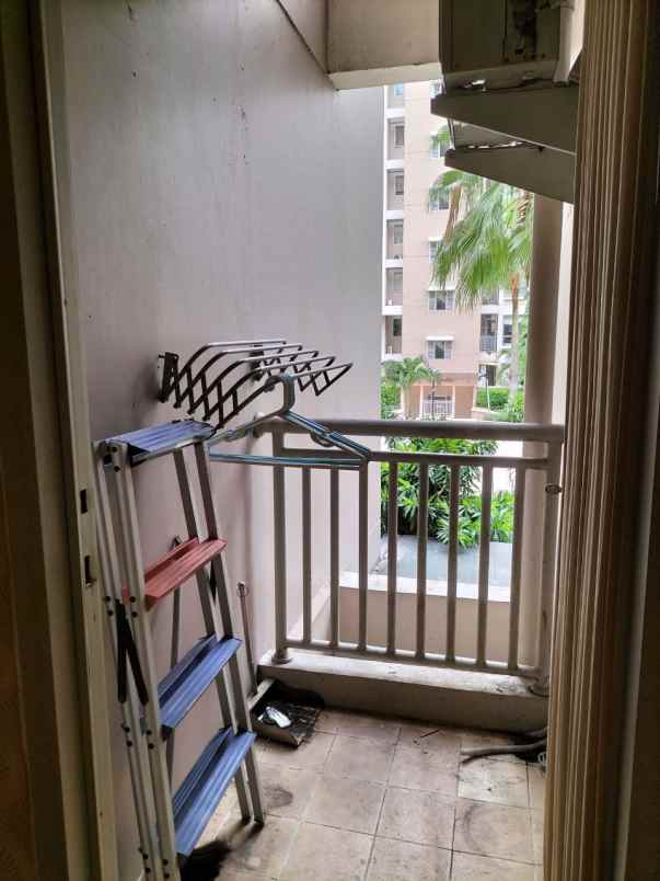 apartment east coast resident furnish