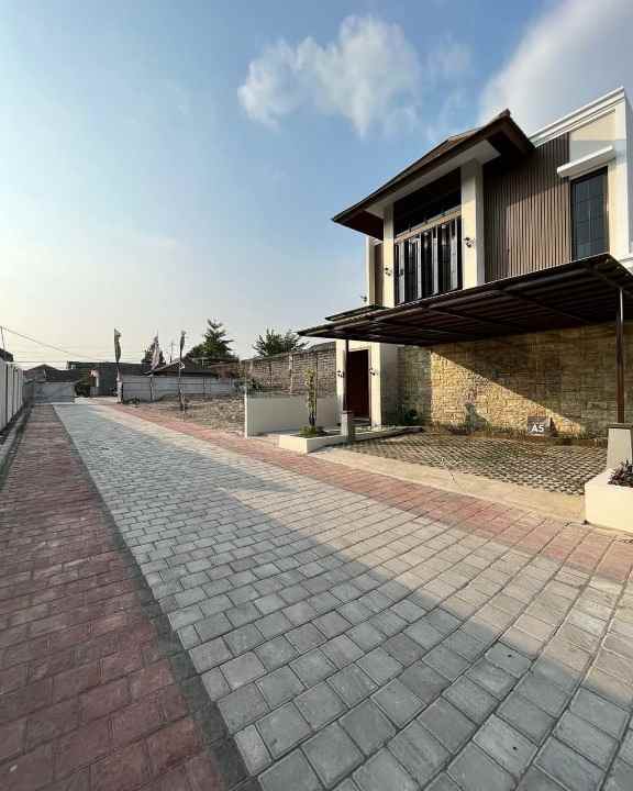 beli rumah mewah dekat sleman city hall