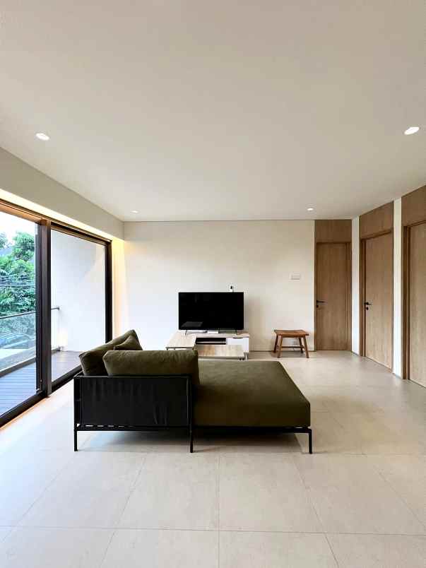 dekat mrt fatmawati rumah 3lt cinere estate siap huni