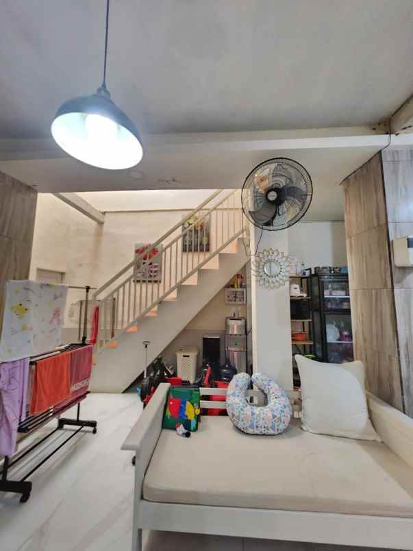 dijual apartemen rungkut barata