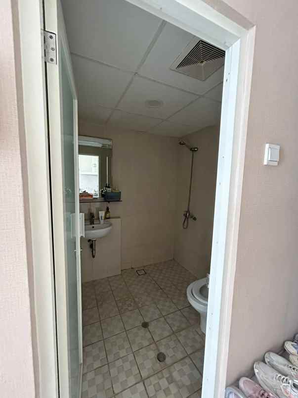 dijual apartemen uc tower berkeley