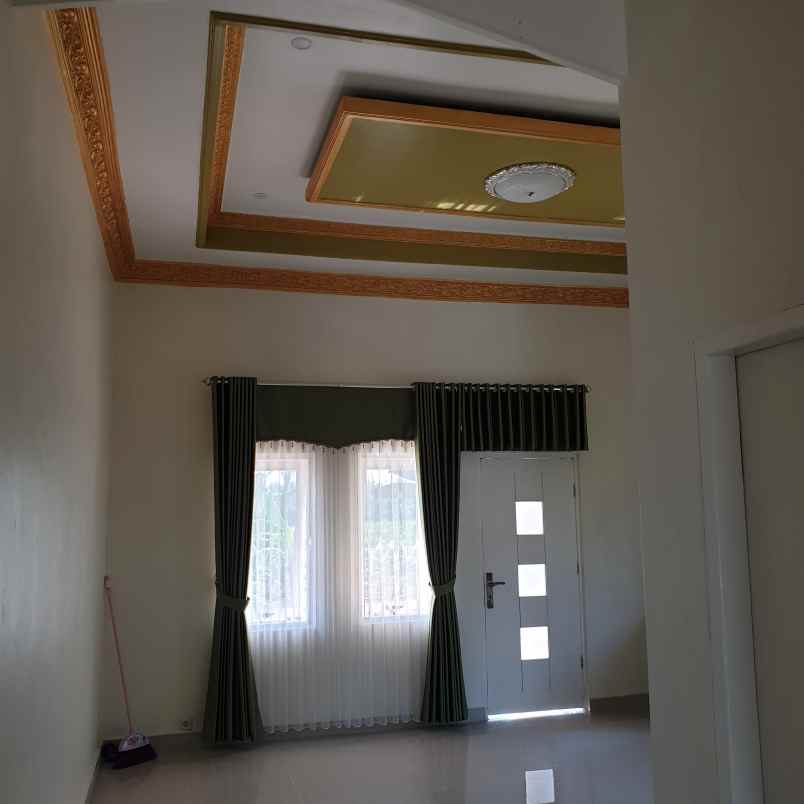 dijual cepat bu rumah tinggal