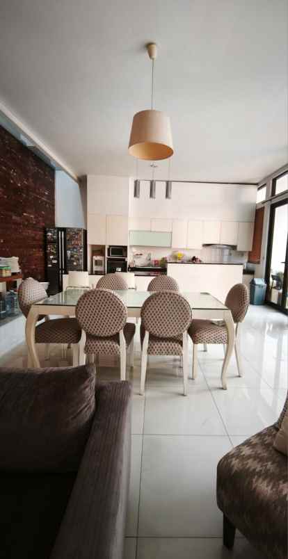 dijual cepat rumah di kemang pratama 1 bekasi