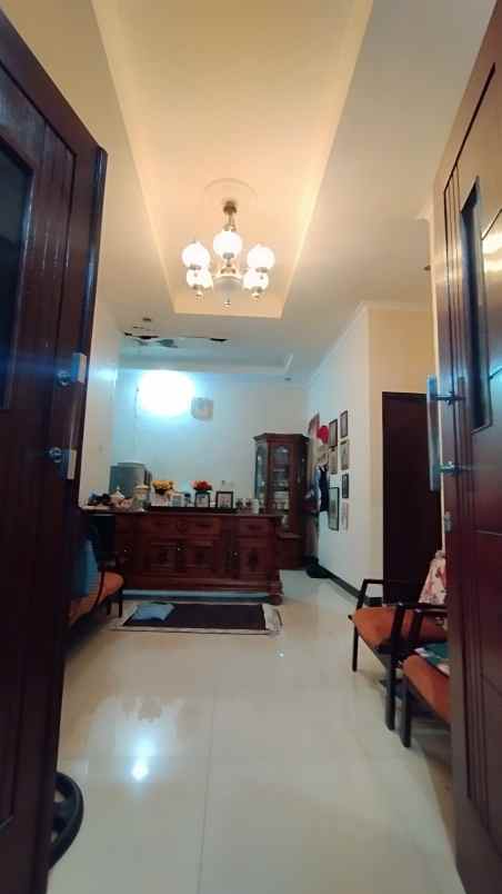 dijual cepat rumah hook di griya melati mas gdc depok