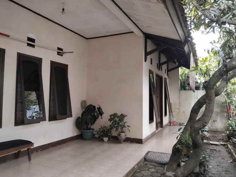 dijual cepat rumah tinggal