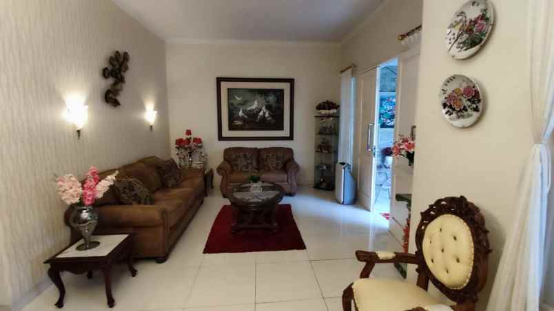 dijual cepat villa modern fully furnished view gunung