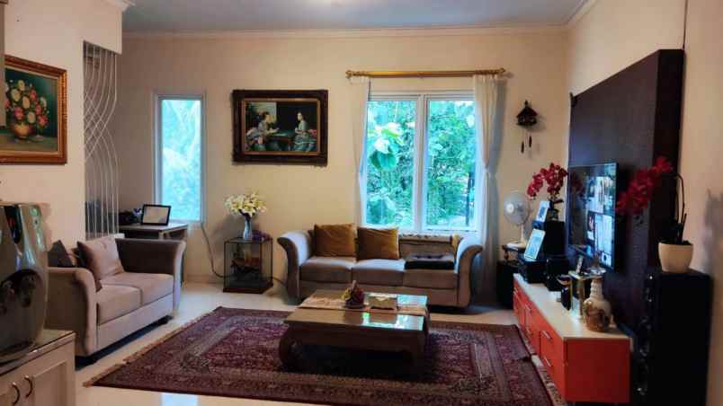 dijual cepat villa modern fully furnished view gunung