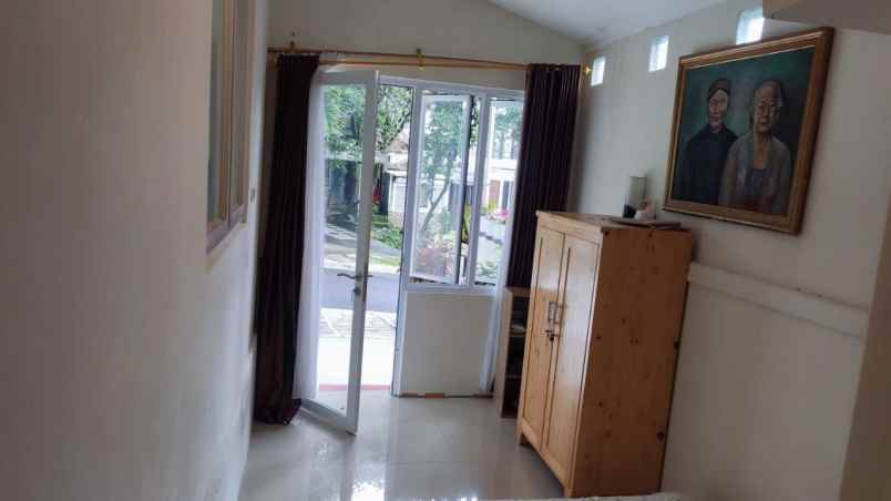 dijual cepat villa modern fully furnished view gunung