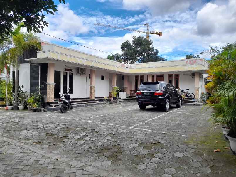 dijual hotel jl ringroad utara jl