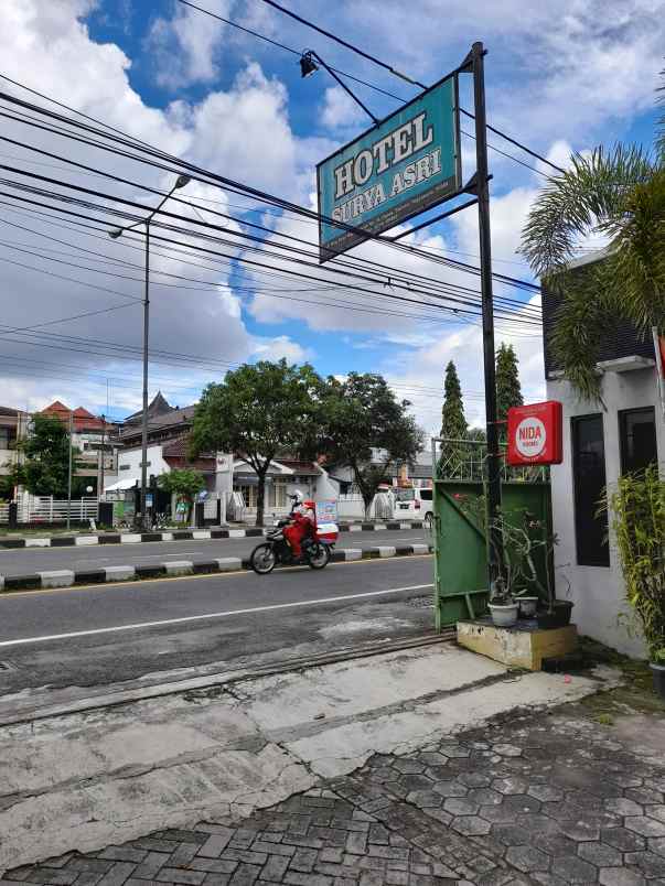 dijual hotel jl ringroad utara jl