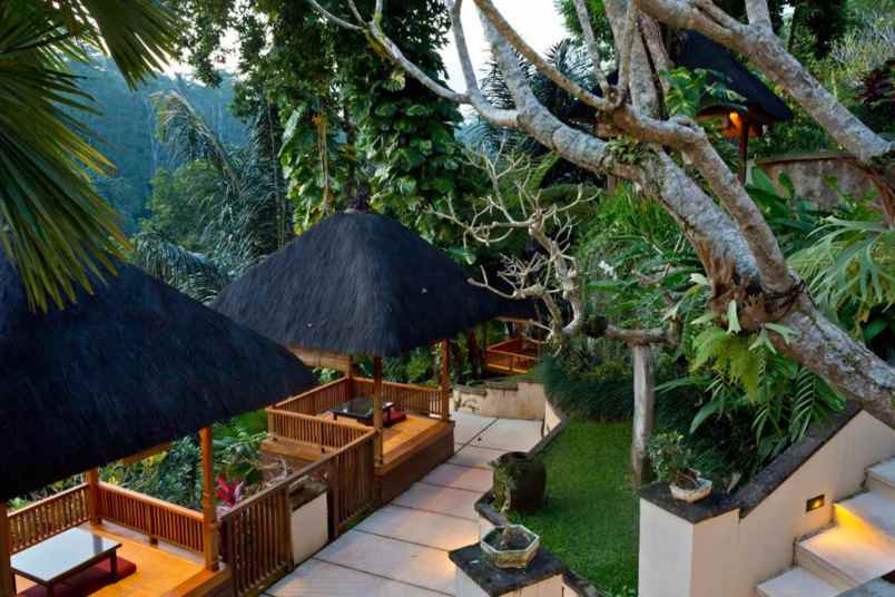 dijual hotel kenderan kec tengallalang