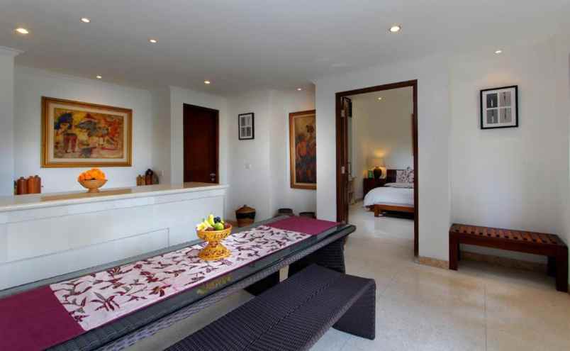 dijual hotel kenderan kec tengallalang