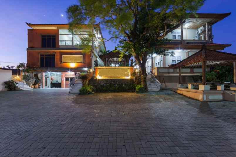 dijual hotel raya uluwatu