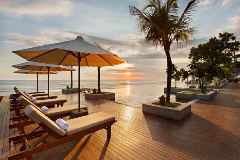 dijual hotel seminyak kec kuta kab