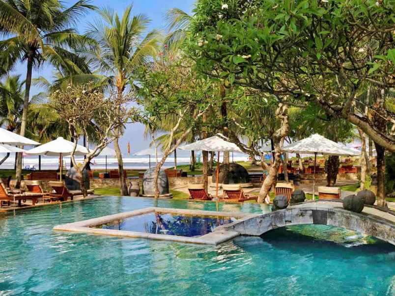 dijual hotel seminyak kec kuta kab
