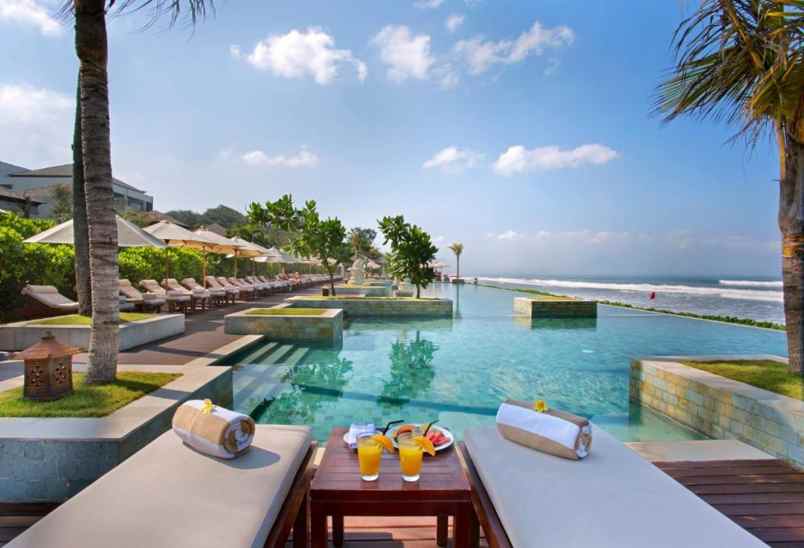dijual hotel seminyak kec kuta kab
