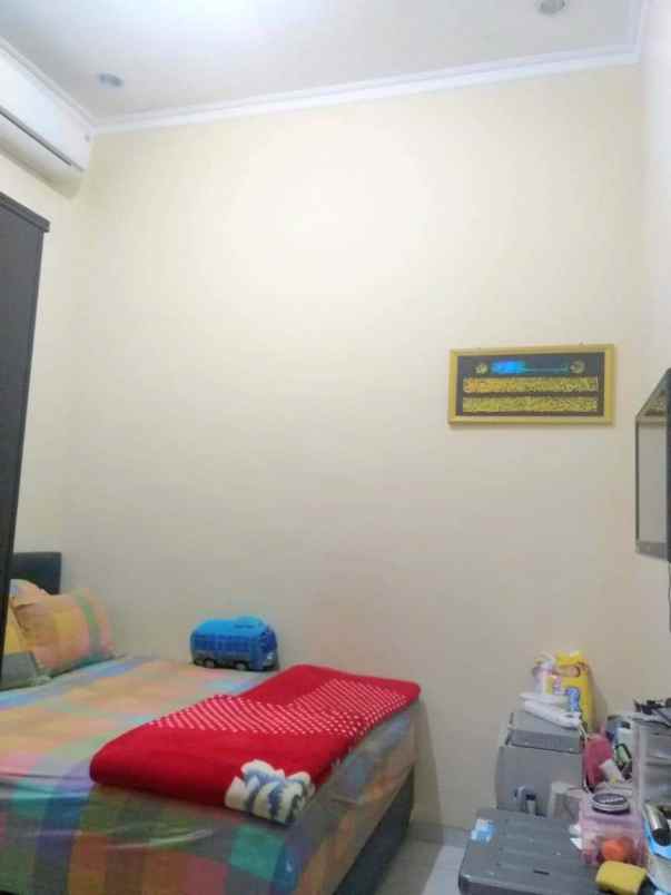 dijual kost cengger ayam