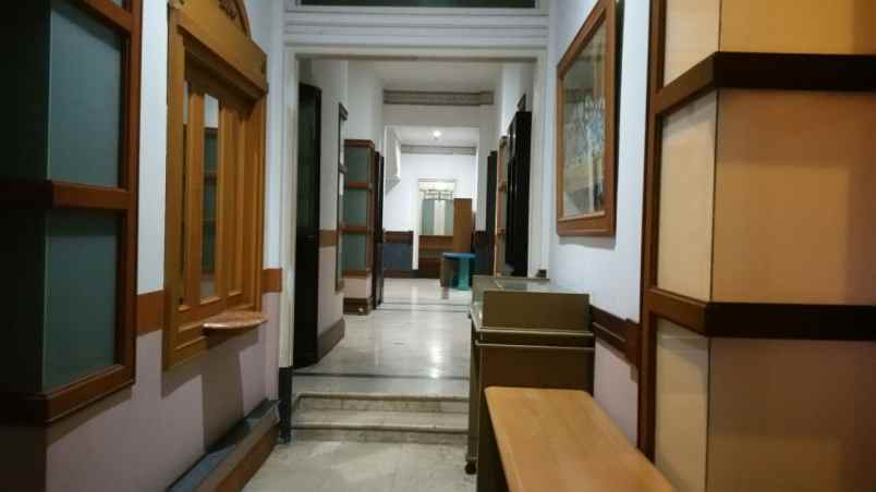 dijual kost dukuh kupang