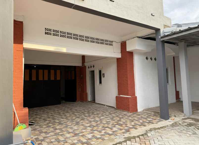 dijual kost jelupang bsd