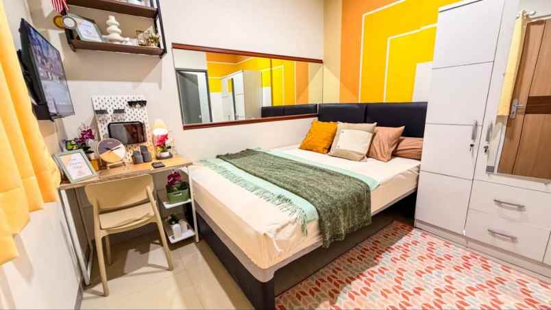 dijual kost jl tanjung duren selatan