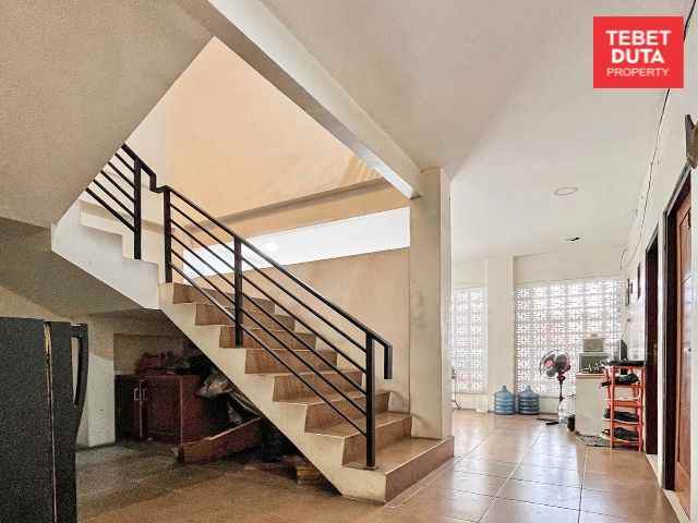 dijual kost tebet timur