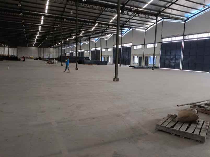 dijual ruko gudang kantor gudang di komplek