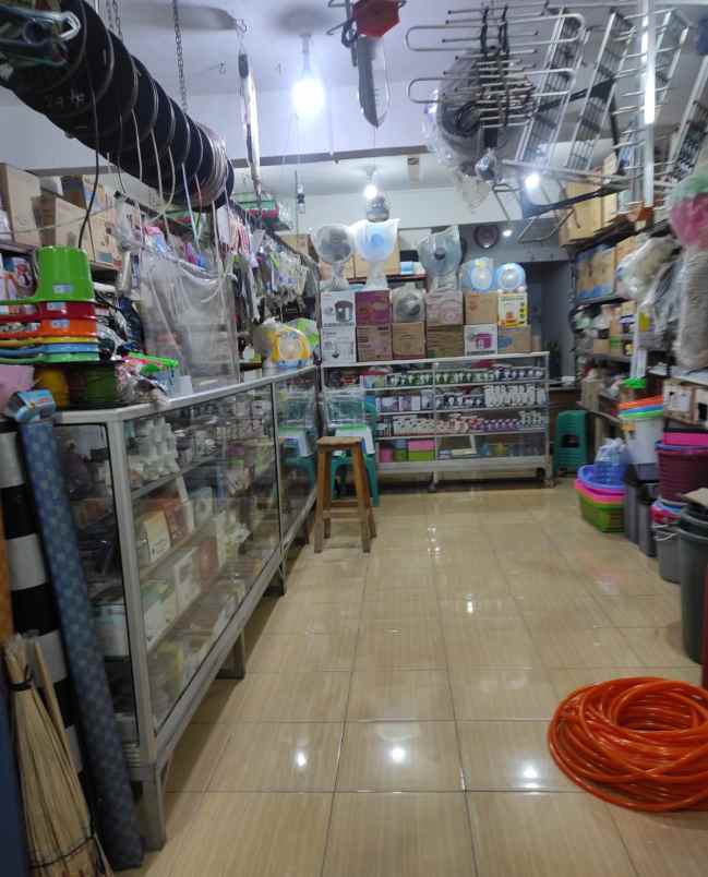 dijual ruko gudang kantor jalan perumahan villa nusa