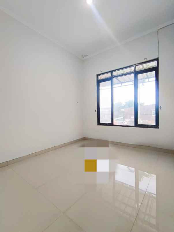 dijual ruko gudang kantor jalan raya kalisari atau