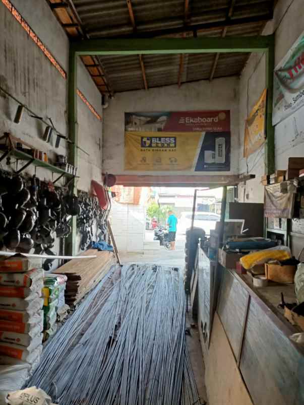 dijual ruko gudang kantor jalan raya mastrip