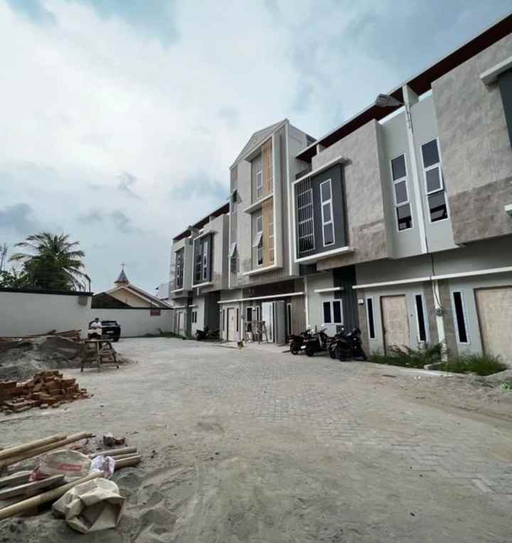 dijual ruko gudang kantor jalan selamat sutomo ujung