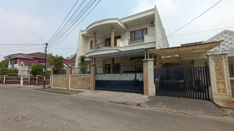 dijual ruko gudang kantor jatiwaringin pondok gede