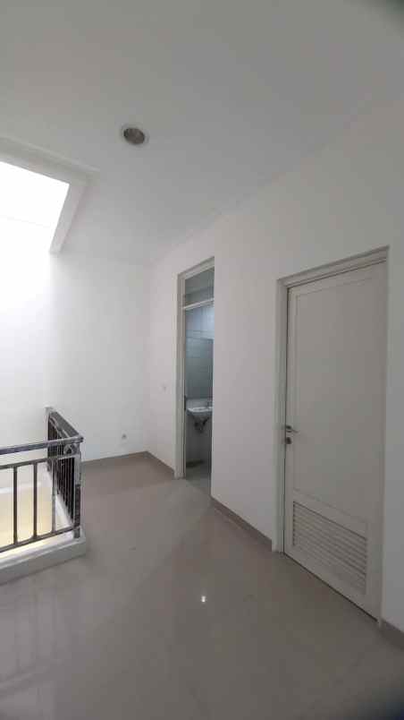 dijual ruko gudang kantor sedayu city