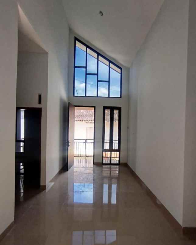 dijual rumah 1 kk kampus pgri