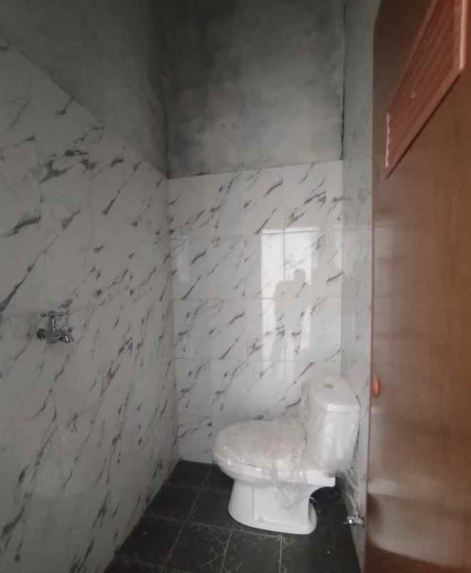 dijual rumah 1 kk kampus pgri