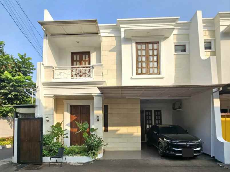 dijual rumah alamanda residence bambu