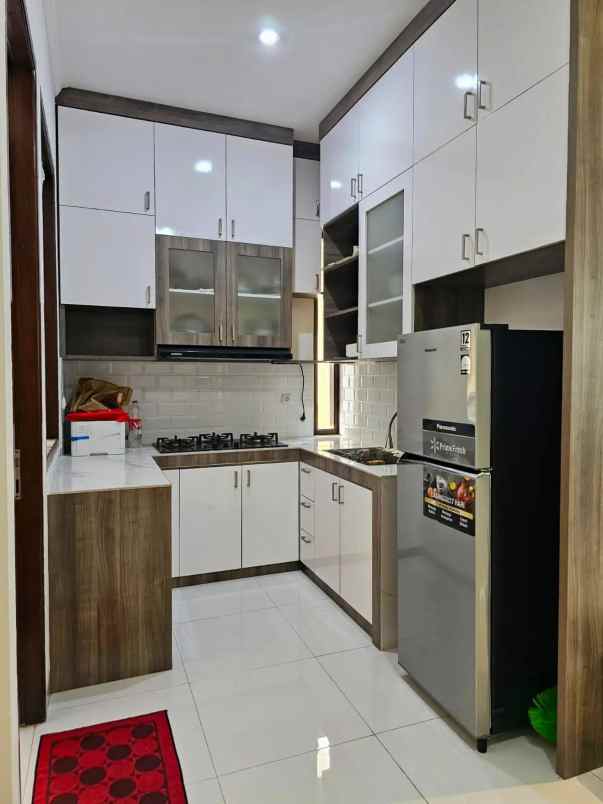 dijual rumah alamanda residence bambu