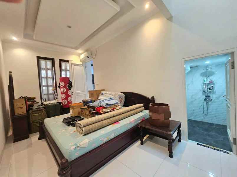 dijual rumah alamanda residence bambu