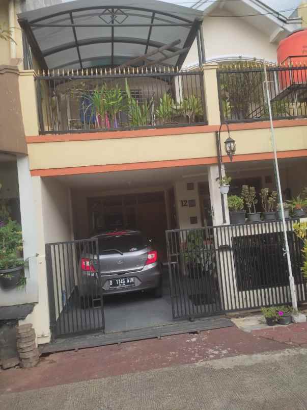 dijual rumah antapani jl biak fakfak