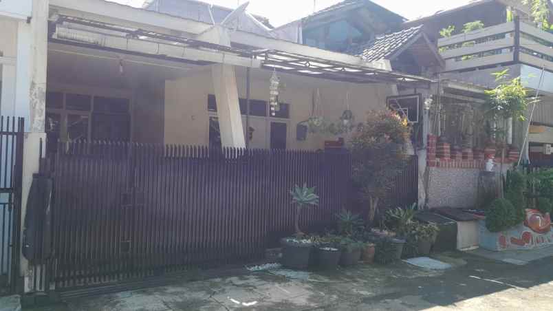 dijual rumah antapani kodya bandung