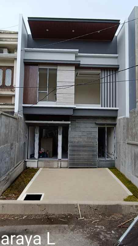 dijual rumah araya 2