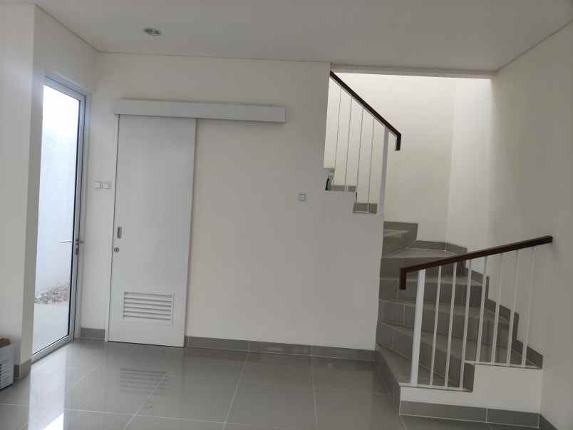 dijual rumah arcadia gading serpong