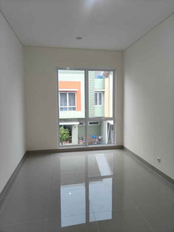 dijual rumah arcadia gading serpong